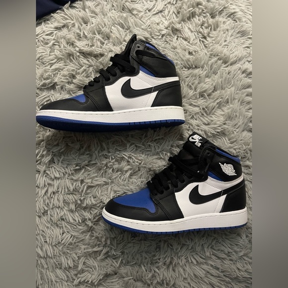 Women’s Nike Air Jordan 1 Retro High OG Royal Toe - Picture 1 of 5
